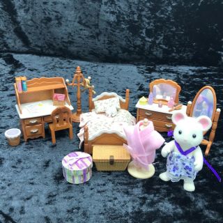 Calico Critters Sylvanian Families Bedroom Furniture Classic Girls Retired Htf