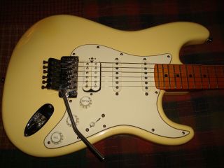 2002 Fender American Deluxe Floyd Rose Stratocaster Usa Olympic Vintage White