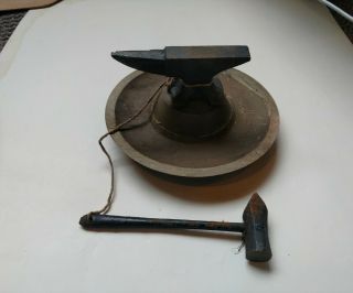 Vintage Mini Cast Iron Jeweler/blacksmith Anvil And Hammer Mounted