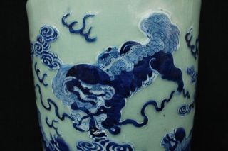 Huge 19th century Chinese export vase with foo dogs 2