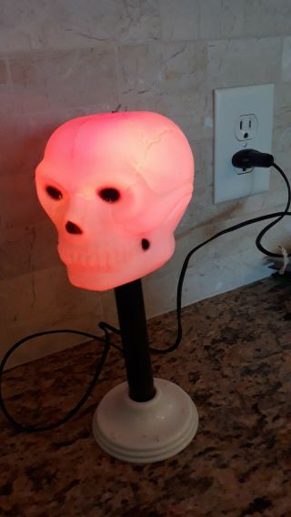 Vintage Electric Skeleton Head Skull Old Halloween Lamp Light Plastic Decoration