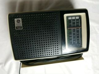 Vintage Ge Geberal Electric T2275a Radio Black And White