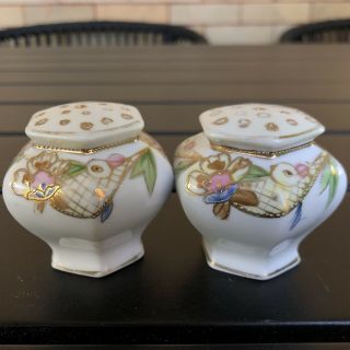 Vintage Porcelain Nippon Hand Painted Salt And Pepper Shaker Set Floral Flowers
