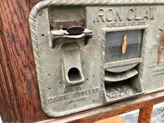 Antique Iron Claw Exhibit Supply Company Coin Operated Crane Machine 1920s RARE 3