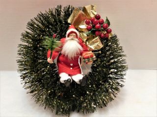 Vintage Green Bb Wreath Handmade St.  Nick Seated In The Middle
