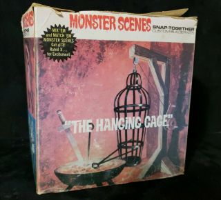 Vintage 1971 Aurora Monster Scenes The Hanging Cage W/ Box,  Partial Kit