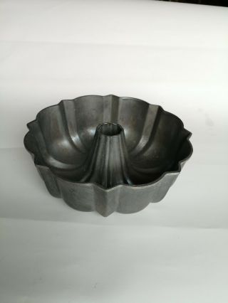 Vintage Nordic Ware 12 - Cup Bundt Cake Pan Cast Aluminum Mold 31
