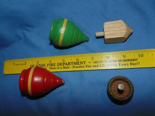 Vintage Wooden Spinning Tops Toys - Green Red - Dradel