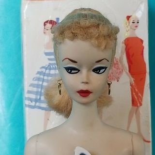 Vintage 1959 1 Ponytail Barbie W Tm Box & Accessories