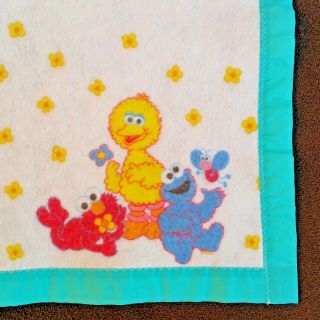 Vintage Sesame Street Baby Blanket Acrylic Nylon Satin Trim Riegel 36 X 45 "