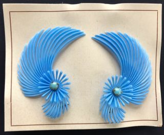 Vintage Earrings - Light Blue Feather Lite Clip On Earrings With Glass Stone