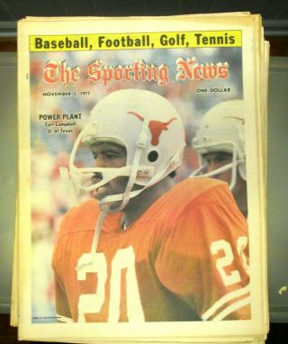 Sporting News Newspaper November 5 1977 Earl Campbell University Of Texas Cfb