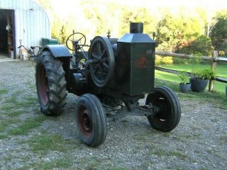 Barn Find Antique Flywheel Hit & Miss Tractor