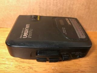 Vtg Sony Walkman WM - FX103 Cassette Tape Player AM FM Radio Belt Clip Mega Bass 3
