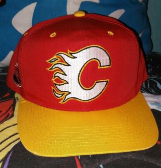Vintage 90s Calgary Flames Sports Specialties Back Script Snapback Hat Cap Nhl