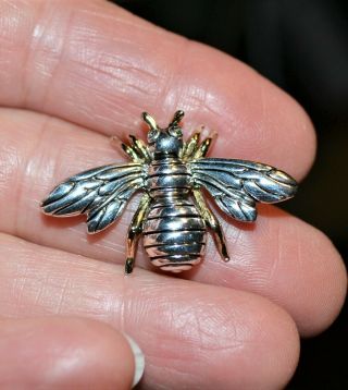 Vintage Mj Silver Tone Gold Tone Bumble Bee Brooch Lapel Hat Pin Womens Jewelry