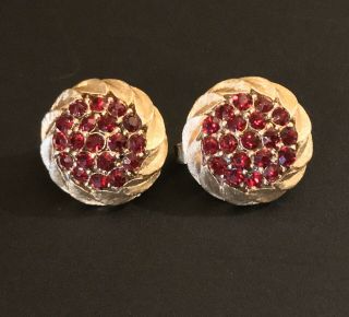 Vintage Crown Trifari Gold Tone Ruby Red Rhinestone Round Clip On Earrings