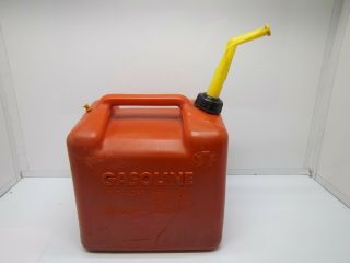 Vintage Pre - Ban Chilton Gas Can 5 Gallon Vented W/screened Spout Mod.  P500