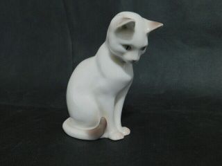 Vintage B&g Bing & Grondahl Porcelain Cat 2453