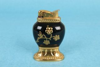 Vintage Evans Ornate Black And Gold Floral Design Table Lighter Japan