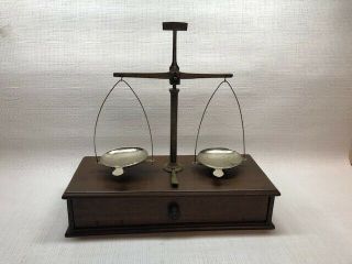 Vintage Balance Scale Gold Or Jewelry In Wood Box