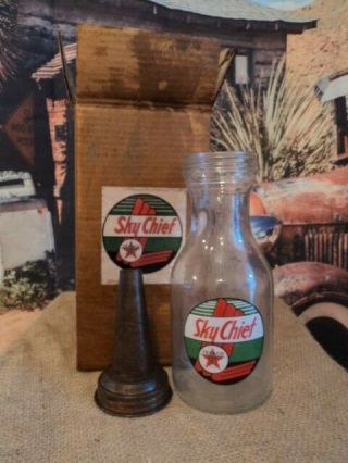 Vintage Texaco Sky Chief Oil Bottle Quart Glass Jar And Spout With Box