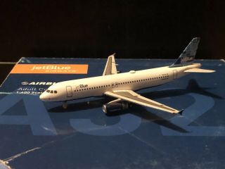Gemini Jets 1:400 Jetblue A320 “mosaic”