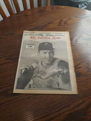 September 4,  1965 - The Sporting News - Vernon Law Of The Pittsburgh Pirates