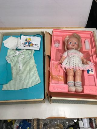 Vintage Eg Eegee Baby Doll Layette & Her Travel Trunk 1960s S1