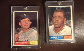 1961 Topps Baseball Cards Willie Mays 150 - Mickey Mantle 300 Legends