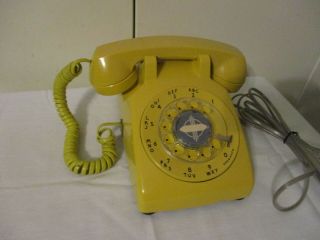 Vintage Yellow Western Electric Rotary Dial Desk Phone Bell System 1972