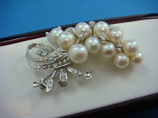 Stunning Handcrafted Antique 18k White Gold Brooch With Diamonds And Pearls