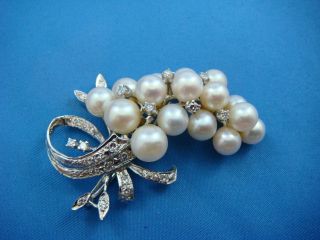 STUNNING HANDCRAFTED ANTIQUE 18K WHITE GOLD BROOCH WITH DIAMONDS AND PEARLS 2