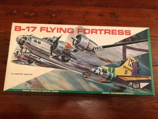 Vintage Mpc B - 17 Flying Fortress 1/72 Model Kit 1201 - 200 Unbuilt