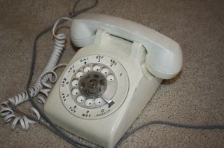 Vintage Tan / Beige 500dm Rotary - Dial Desk Telephone Western Electric Bell Syst