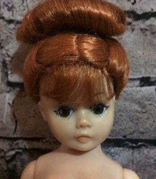 Vintage Madame Alexander Cissette Doll With Wig