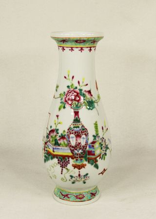 Chinese Famille Rose Porcelain Vases Late 19th Early 20th Century 3