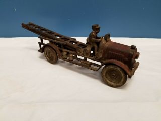 Rare Vtg Antique Kenton Toys Cast Iron Fire Ladder Truck Toy With Driver