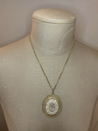 Signed Vtg Whiting And Davis Gold Cameo Intaglia Necklace