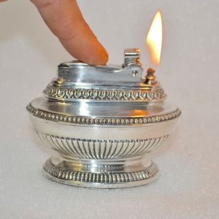 Vintage Silver Plate Ronson " Queen Anne " Table Lighter In
