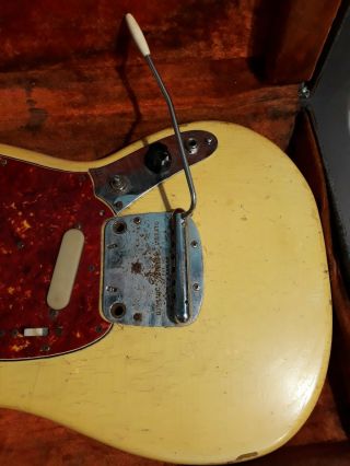 Vtg 1965 Fender Mustang Electric Guitar W/ Hard Case/Whammy Bar For PARTS/REPAIR 2