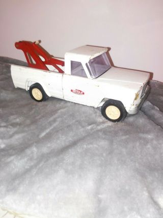 Vintage Tonka Jeep Tow Truck 1:18 Scale Very Good Cond.  Solid Struct.  Nine Inch.
