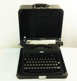 Vtg Antique Royal Arrow Portable Typewriter Black Glass Keys W/ Carry Case
