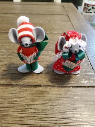 Vintage Felt Mouse Mice Mr.  & Mrs.  Christmas Carolers Ornaments 3 " By Heartfelt