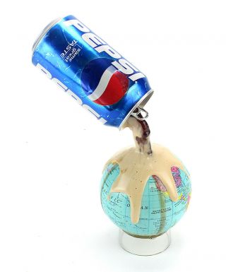 Vintage Promotional Pepsi Cola Can Pouring On Globe 2