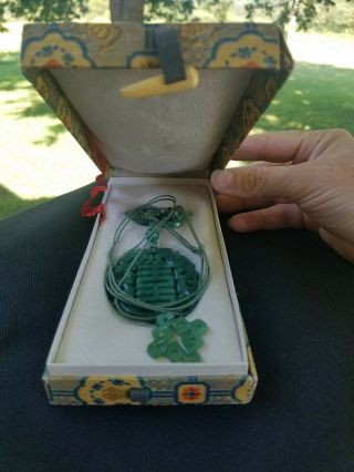 Vintage Hand Carved Chinese Jade/Jadeite Pendant Necklace,  with box,  38g 3