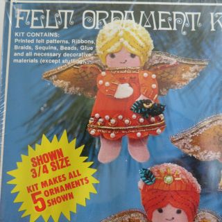 VINTAGE 1978 HOLIDAY ANGELS FELT CHRISTMAS ORNAMENT KIT,  NOS,  BEADS,  SEQUINS 3