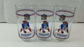 A Set Of Three Vintage England Patriots Drinking Glasses By Mobile Gas 1980s