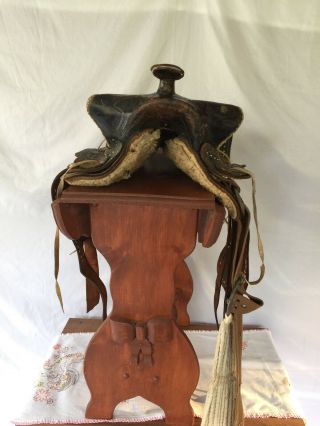 Vintage Small Saddle Beat Up But Great For Decor 2