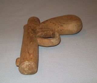 Old Antique Vtg Ca 1930s Folk Art Child ' s Toy Wooden Futuristic Hand Carved Gun 3
